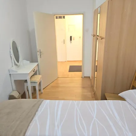 Bei Marienplatz * 斯图加特